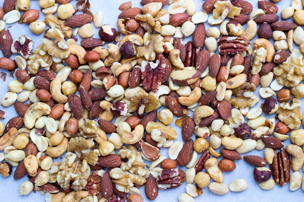 Sriracha & Maple Roasted Mixed Nuts-0777