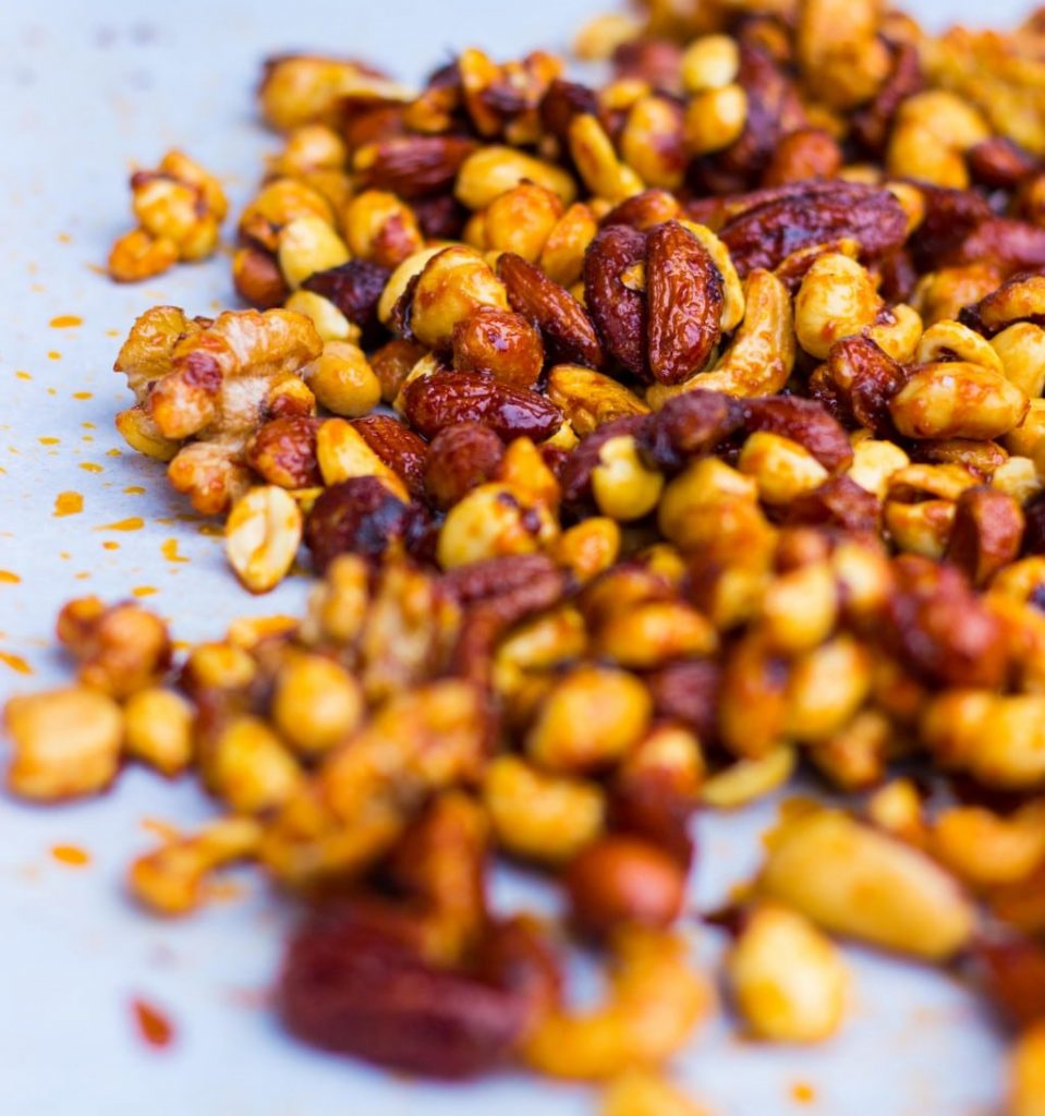 Sriracha & Maple Roasted Mixed Nuts-0816