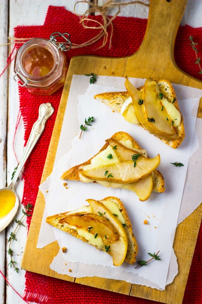Brie & Pear Toasts with Thyme & Honey