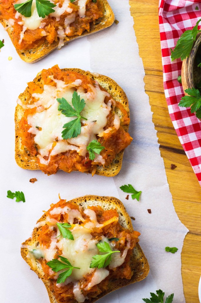 Cheesy Spaghetti Squash Melts