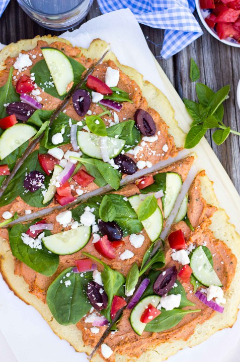 Sun-Dried-Tomato-Basil-Hummus-Flatbread-4604