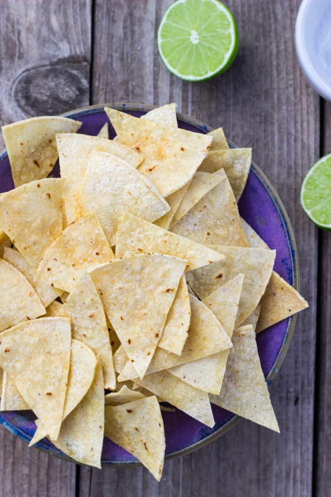 Hint of Lime Baked Tortilla Chips-0370