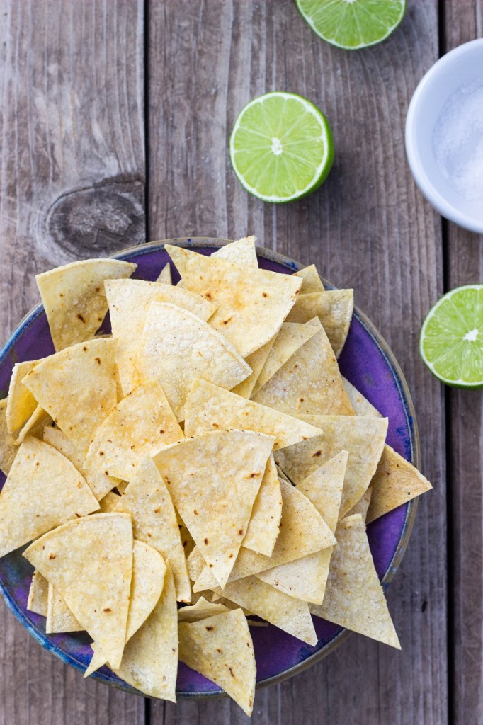 Hint of Lime Baked Tortilla Chips-0378