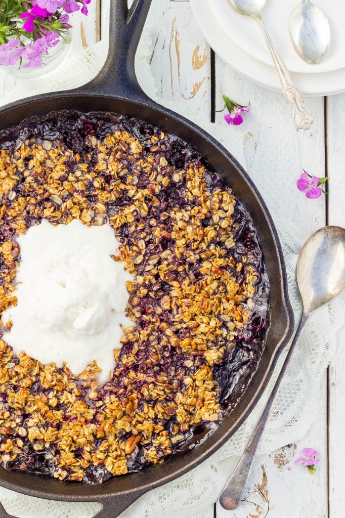 Mixed Berry Crisp with Chocolate and Pecans-0497