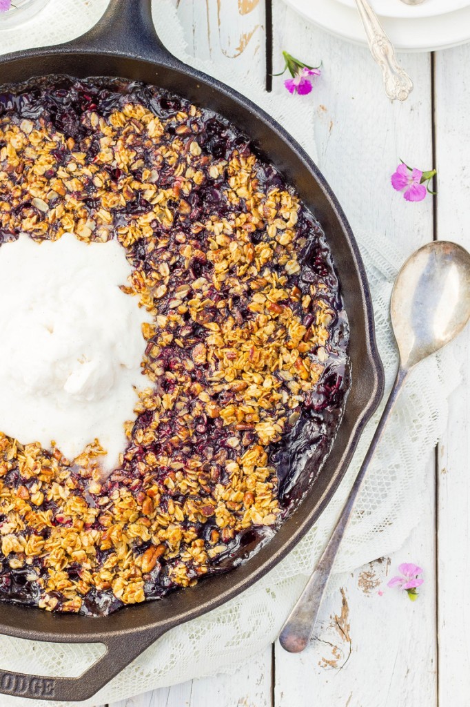 Mixed Berry Crisp with Chocolate and Pecans-0501