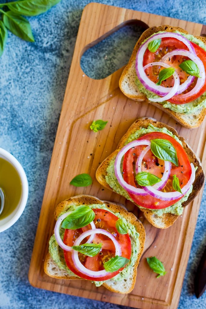 Basil Lemon and White Bean Toasts with Tomato-4499