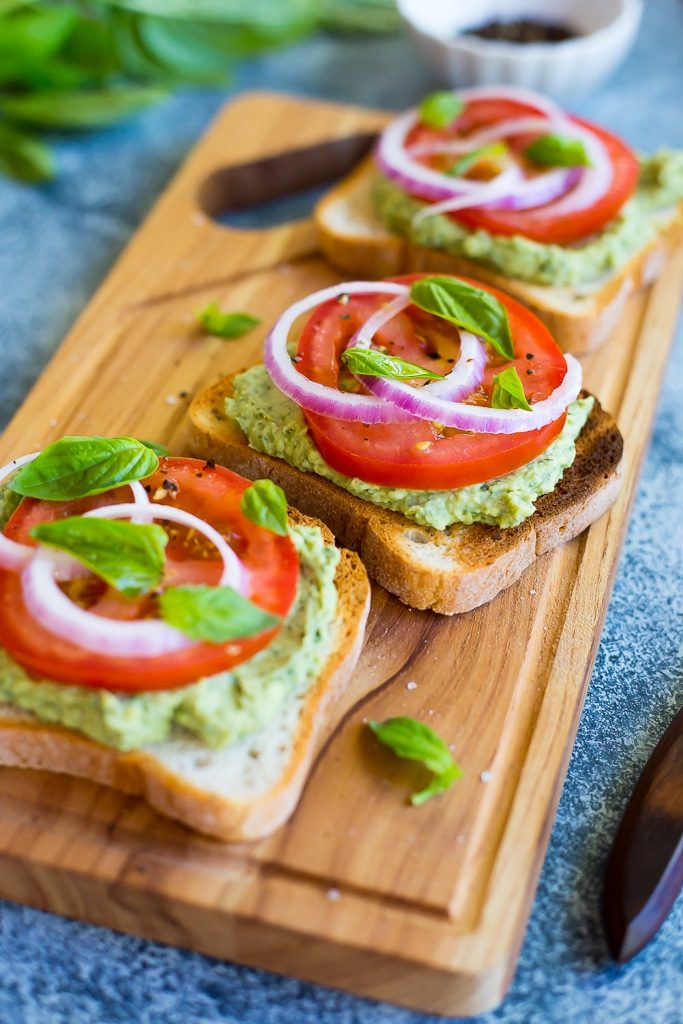 Basil Lemon and White Bean Toasts with Tomato-4512