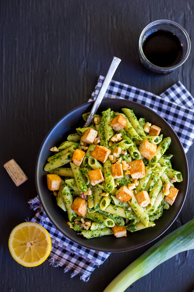 This Kale and Leek Pesto Pasta with Tofu is fresh, seasonal, filling and comes together in just 30 minutes! Making it a great dinner choice during a busy week! {gluten free, vegan}