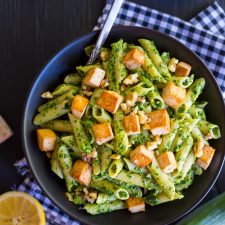 Kale and Leek Pesto Pasta with Tofu-image
