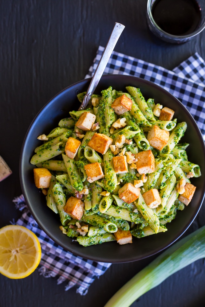 This Kale and Leek Pesto Pasta with Tofu is fresh, seasonal, filling and comes together in just 30 minutes! Making it a great dinner choice during a busy week! {gluten free, vegan}