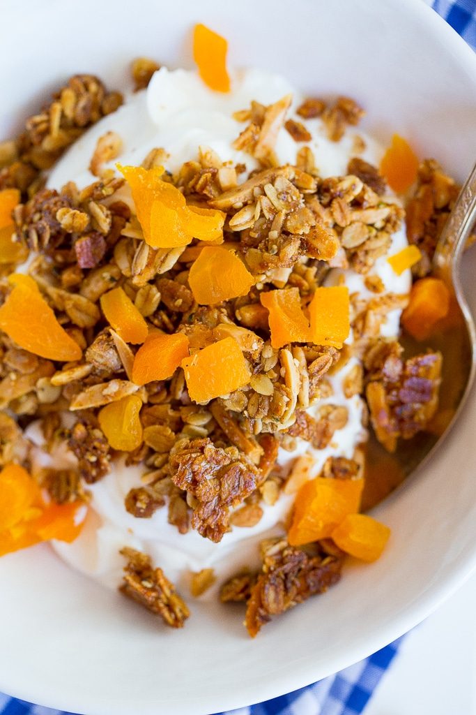 This Clustery Granola with Almonds & Apricots is so crunchy and delicious!  You'll want to eat it for breakfast everyday! {gluten free, vegan}