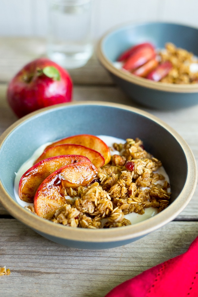 These Easy Apple Crisp Breakfast Bowls come together in only 10 minutes and give you a great excuse to eat apple crisp for breakfast!