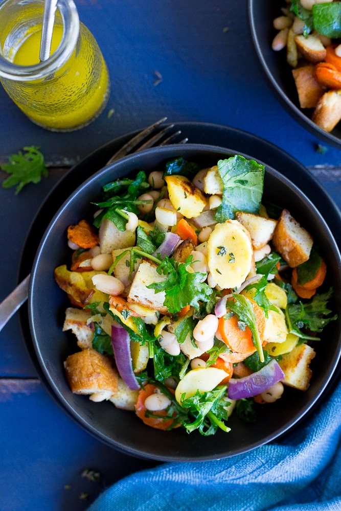 Winter Panzanella Salad with Roasted Vegetables - This salad is fresh, delicious and healthy!  Filled with vegetables, white beans and crispy bread, it's perfect for a make ahead lunch!  Vegan and gluten free option!