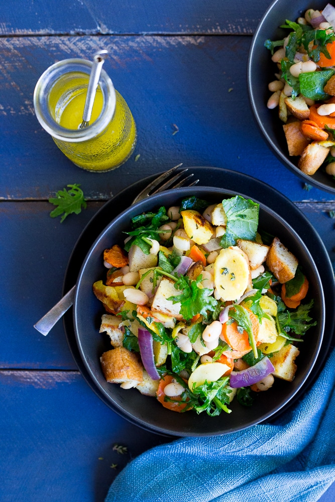 Winter Panzanella Salad with Roasted Vegetables - This salad is fresh, delicious and healthy!  Filled with vegetables, white beans and crispy bread, it's perfect for a make ahead lunch!  Vegan and gluten free option!