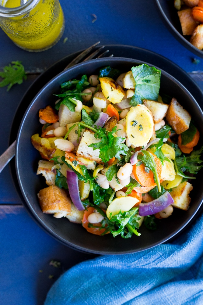 Winter Panzanella Salad with Roasted Vegetables - This salad is fresh, delicious and healthy!  Filled with vegetables, white beans and crispy bread, it's perfect for a make ahead lunch!  Vegan and gluten free option!