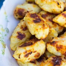 Baked Tater Tots with Smoked Gouda & Green Apple-image