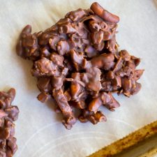 No-Bake Chocolate, Pretzel & Peanut Butter Cookies-image