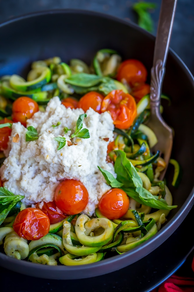 15 Minute Zucchini Noodle Bowls-6501