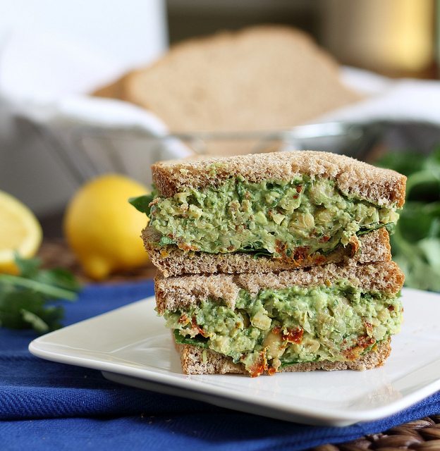 A-sandwich-filled-with-chickpea-pesto