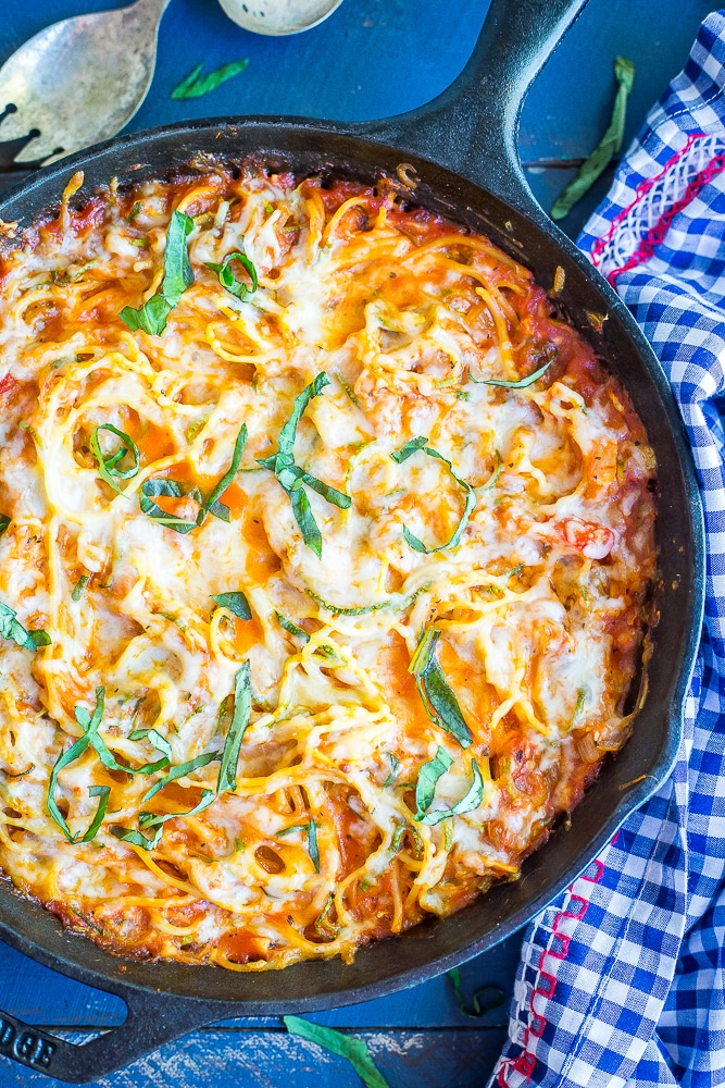 Lower Carb Zucchini Noodle Spaghetti Bake- This delicious pasta bake is packed with tons of zucchini and just small amount of pasta making it a great low carb dinner option. Vegetarian/ Quick and Easy Dinner/ Gluten Free/ Low Carb Dinner