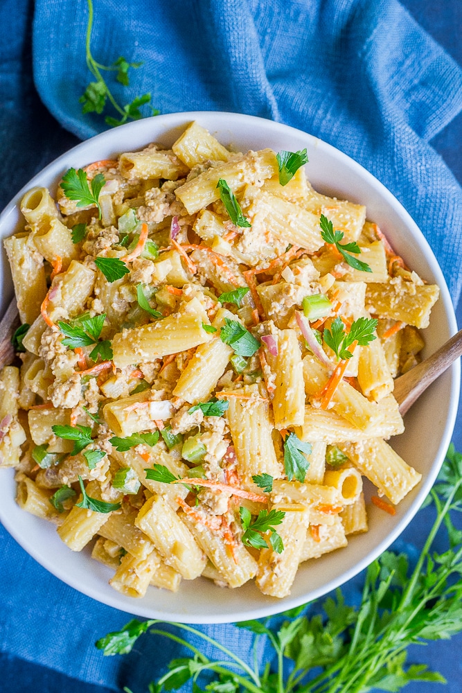Vegan Tuna Pasta Salad - A veganized version of a delicious tuna pasta salad.  Great for a 30 minute dinner or a make ahead lunch.  Vegan/Vegetarian/30 Minute Dinner