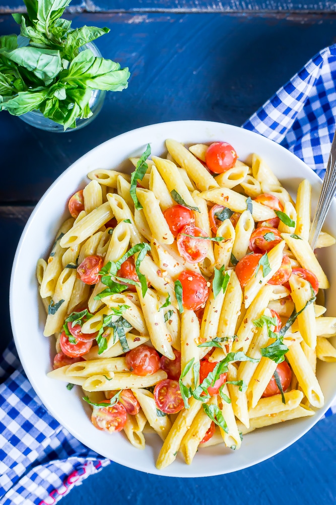 11One-Pot-Creamy-Vegan-Caprese-Pasta-63731