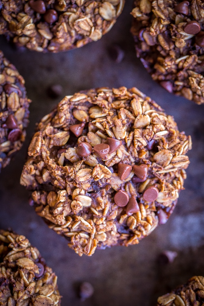 These Gingerbread Baked Oatmeal Cups with Chocolate Chips are a healthy and delicious make ahead breakfast! They're also vegan and gluten free!