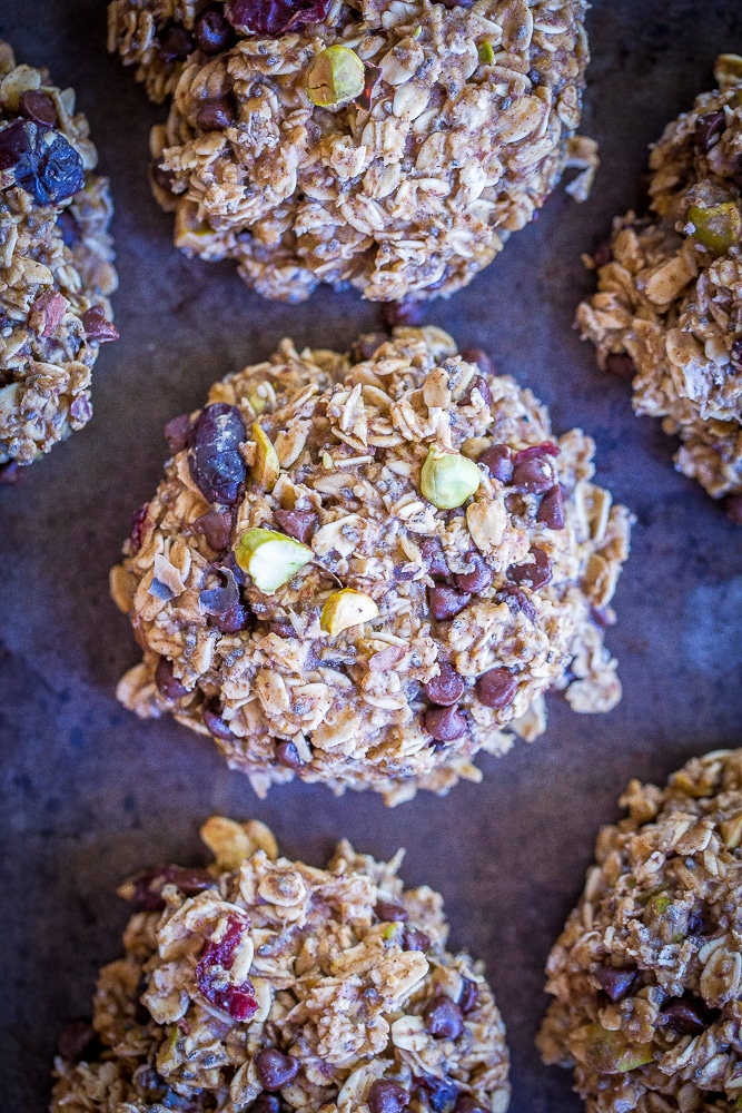 Superfood Breakfast Cookies - These delicious breakfast cookies are packed with lots of healthy superfoods and are perfect for an easy make ahead breakfast or snack! They're gluten free and vegan too!