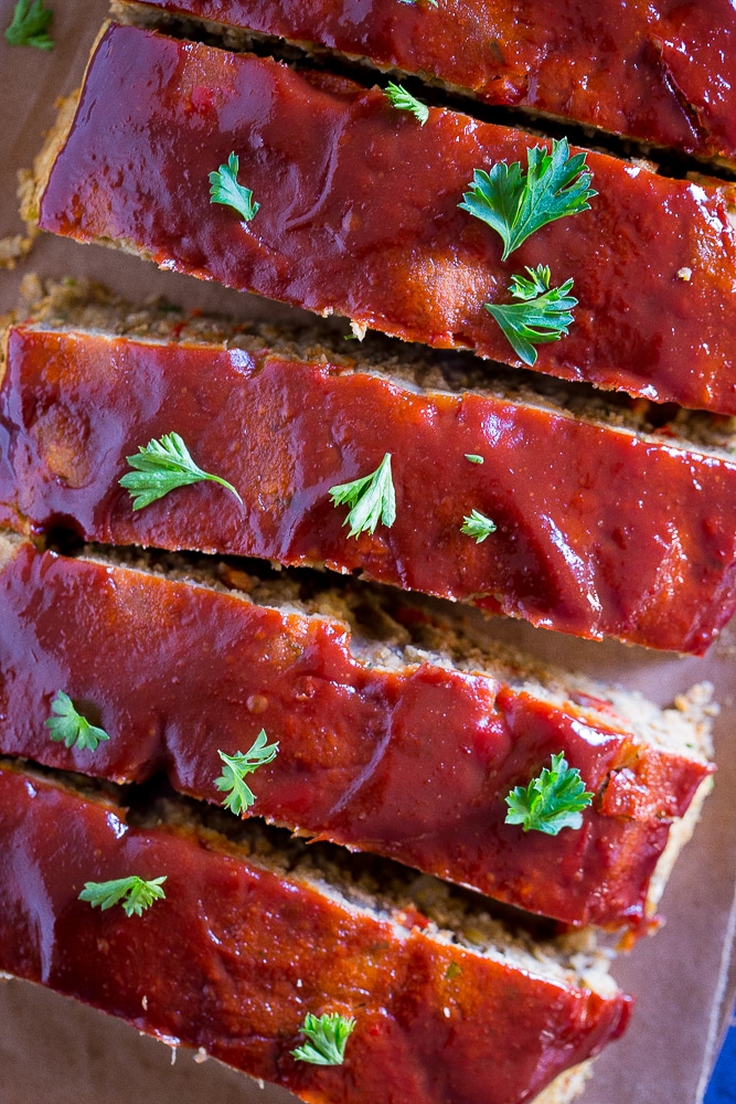 close up of vegan meatloaf that has been sliced