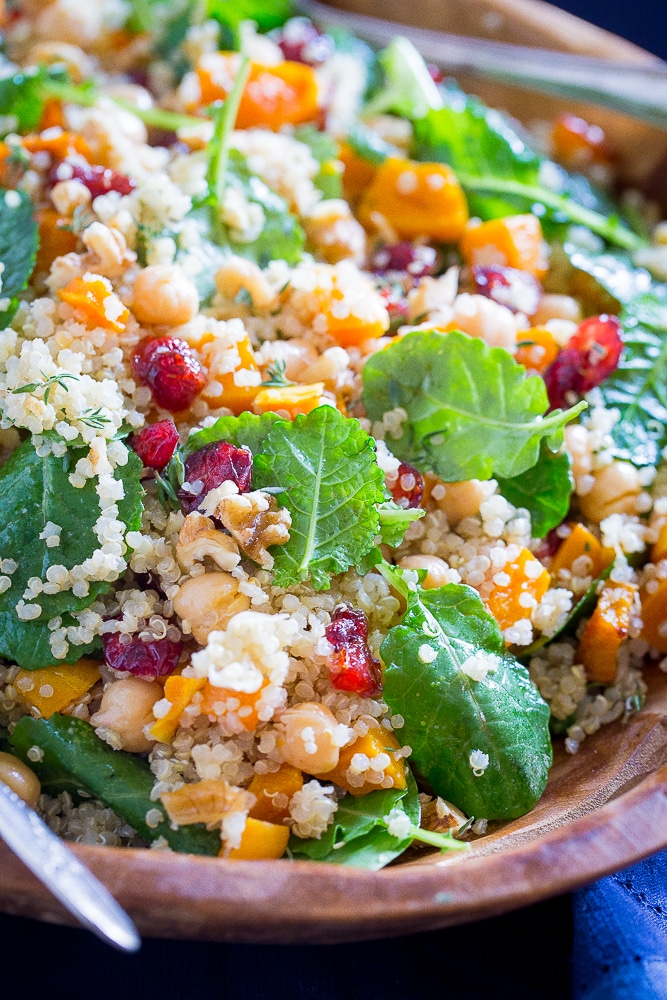 Nærbilde Av Vinter Quinoa Salat