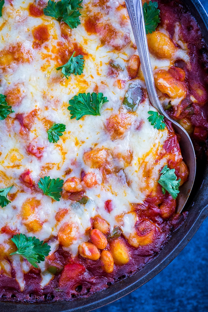 Close up of 30 Minute Gnocchi Pizza Bake with White Beans