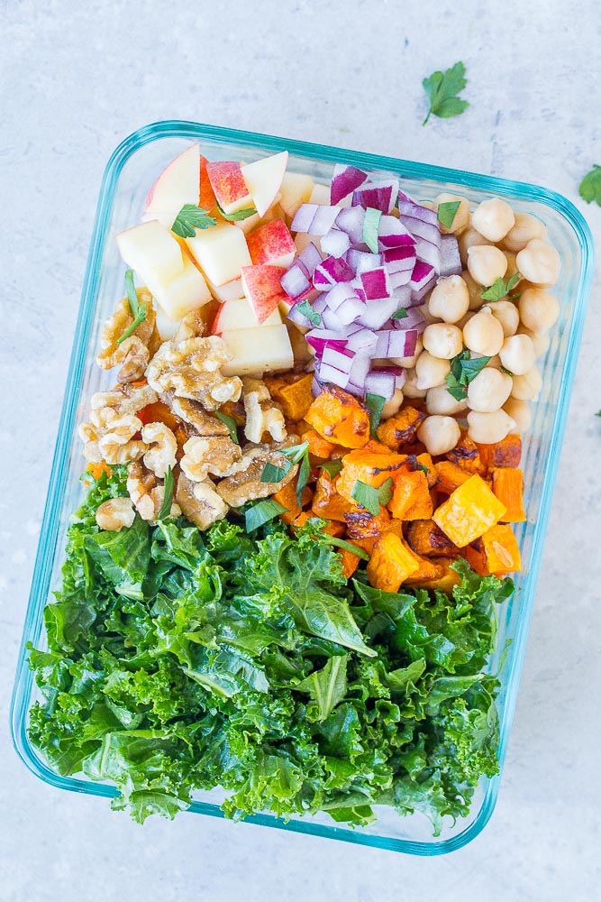 Igluu Meal Prep - . IT'S MEAL PREP SUNDAY! We can't resist this amazing  VEGAN mealprep 💚 CRUNCHY THAI SALAD 💚 Red cabbage, Peppers, Carrots,  Sugar snap peas, Fresh herbs, Peanuts, Lime