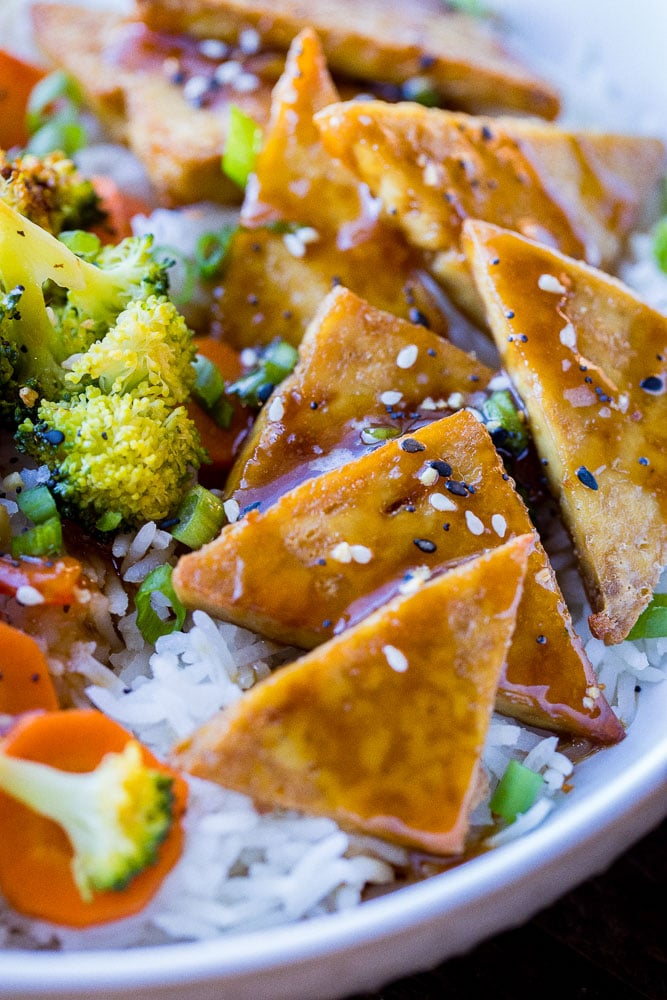 Close up of teriyaki tofu bowls