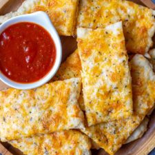 The Easiest Garlic Cheese Bread-image