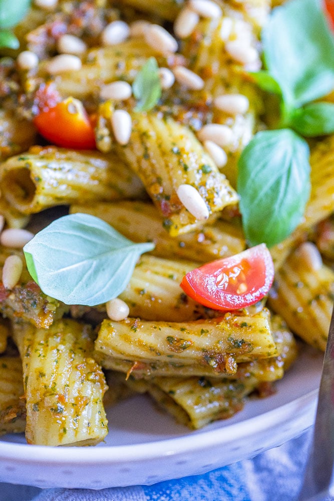 close up of sun-dried tomato pasta in a bowl