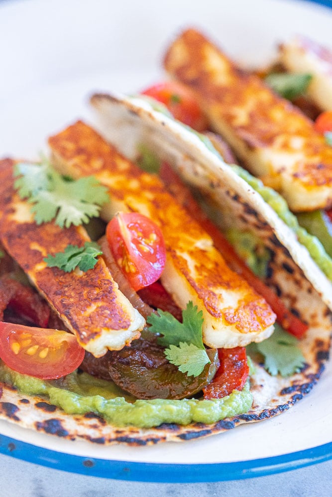 close up to vegetarian fajita recipe with halloumi cheese