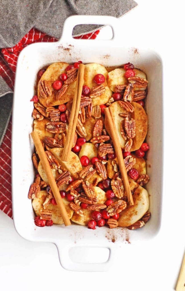 Fruit bake in a pan