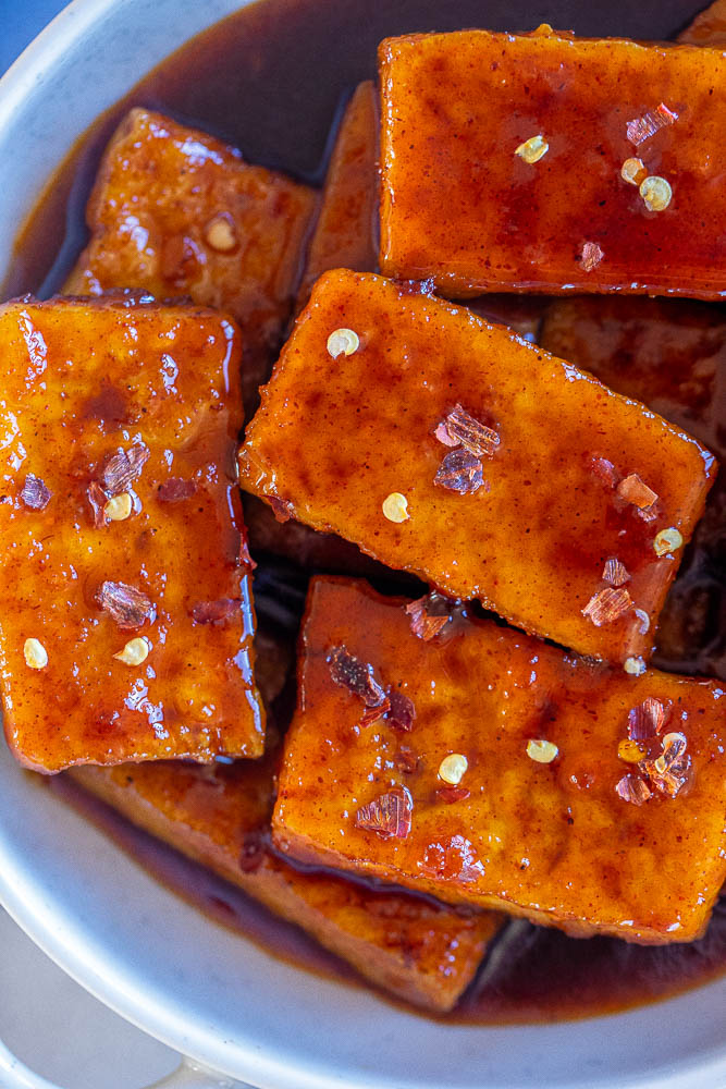 close up of maple glazed tofu