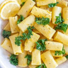 Lemon Garlic Pasta with Kale
