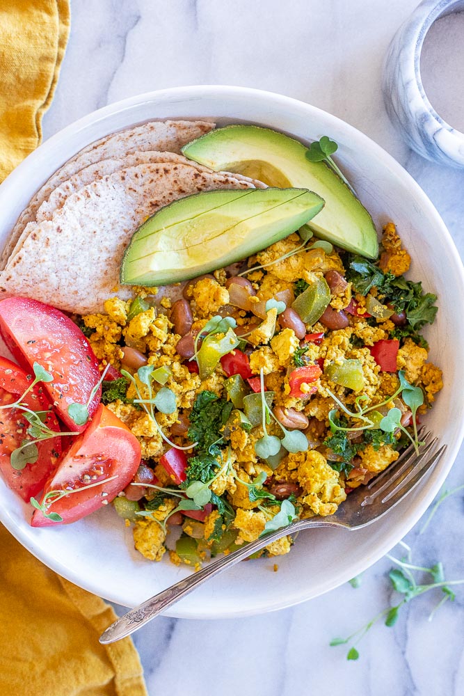 vegan breakfast bowls with toppings