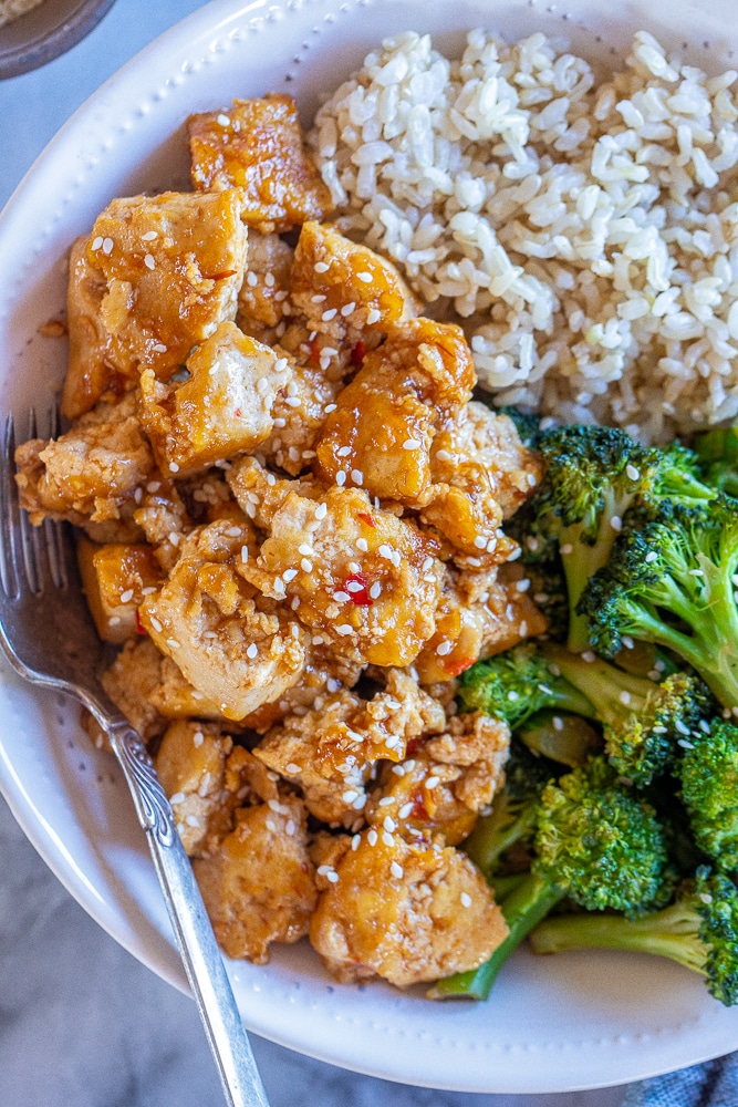 close up of the sweet and spicy chili tofu