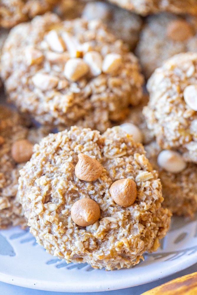 Close up of a peanut butter banana cookie