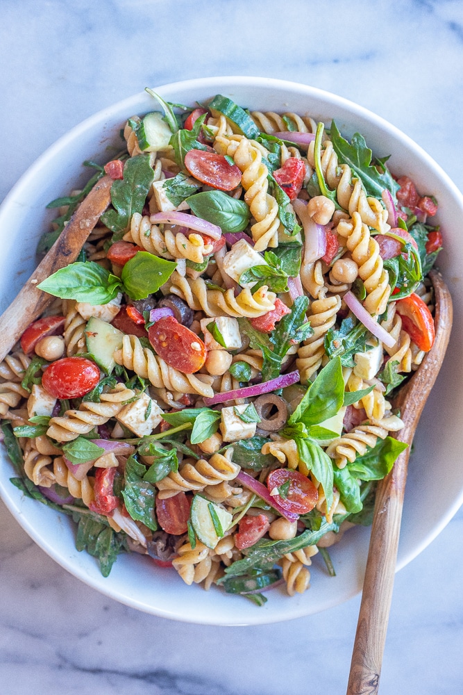 bowl of the best vegetarian pasta salad recipe