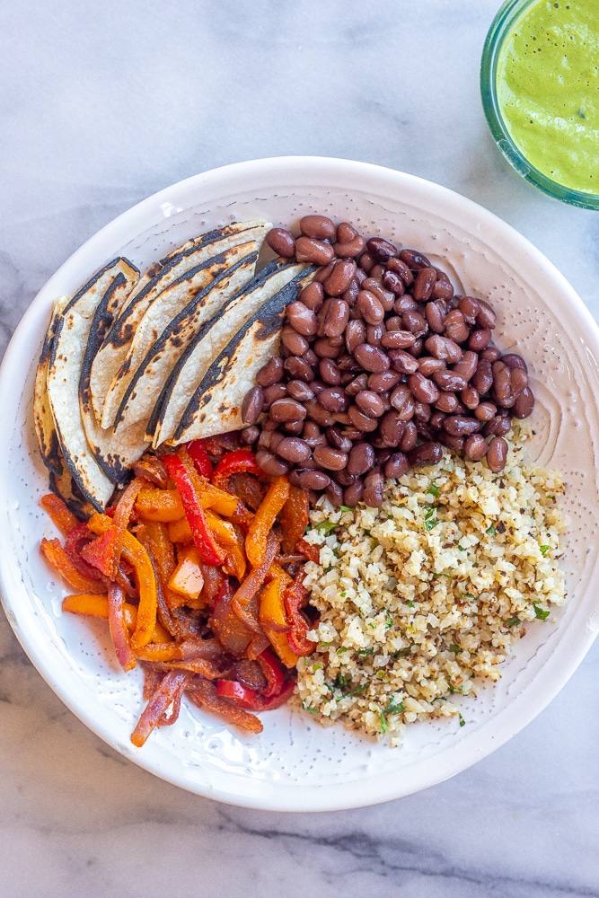 vegan fajita bowl recipe with cauliflower rice