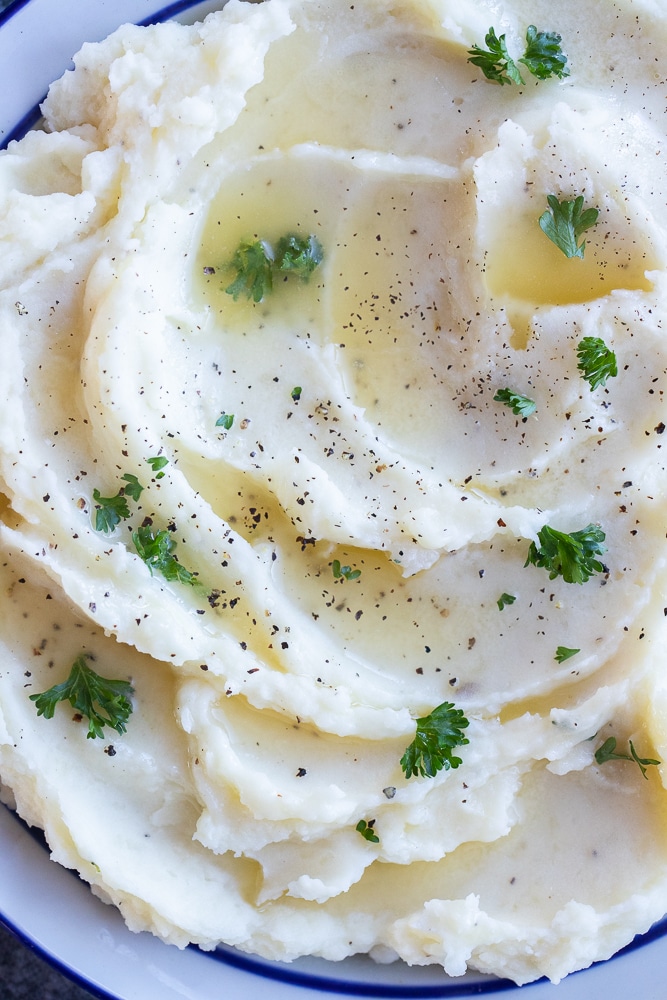 close up of creamy mashed potatoes in a bowl