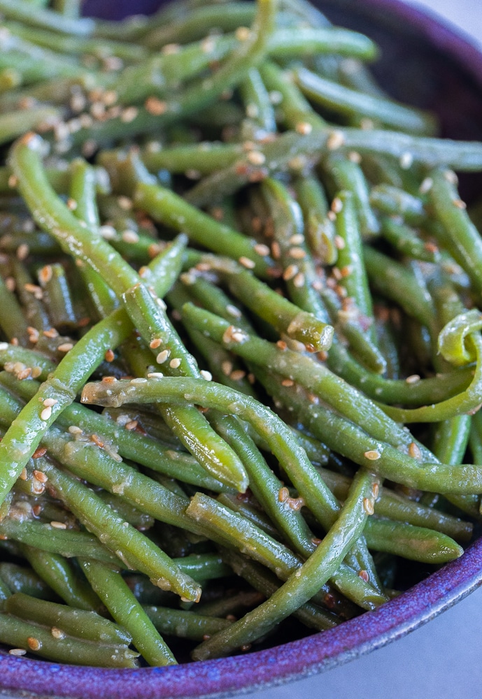 close up of a bowl of the best green beans