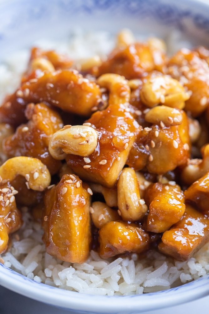 close up of sticky ginger tofu with cashew