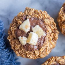 Nutella Banana Bread Oatmeal Muffins-image