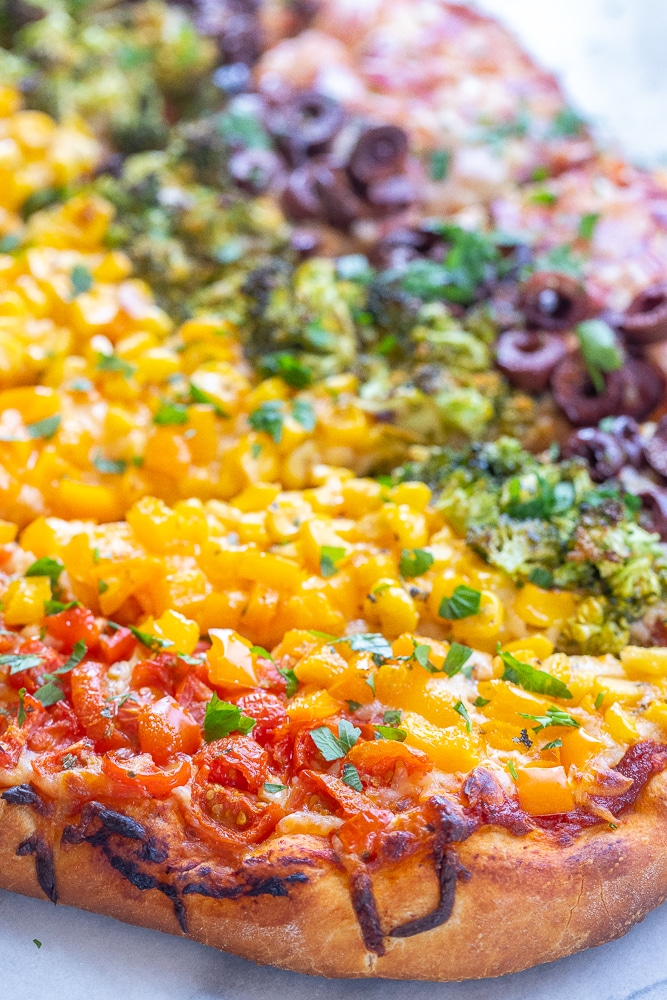 close up of vegetarian supreme pizza