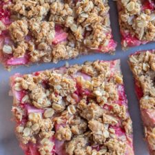 Strawberry Rhubarb Crumble Bars with Oats-image